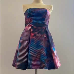 BEBE Multicolor strapless mini dress!!! XS